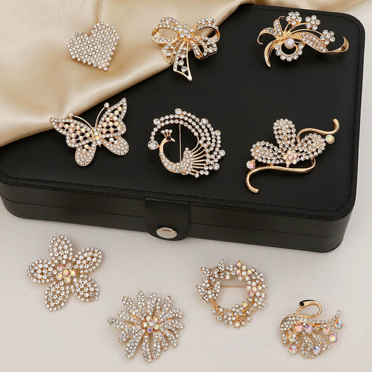 Wholesale Alloy Diamondencrusted Vintage Bow Brooch With Electroplating For Women's Clothing Accessories