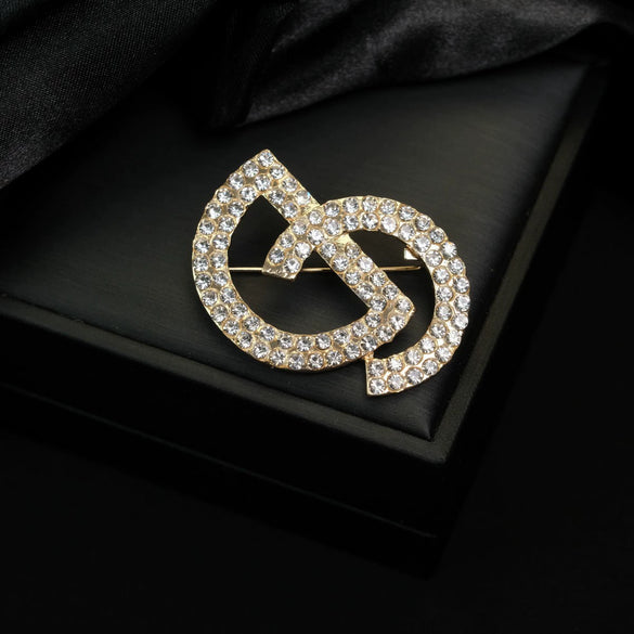 Wholesale Alloy Diamondencrusted Vintage Bow Brooch With Electroplating For Women's Clothing Accessories