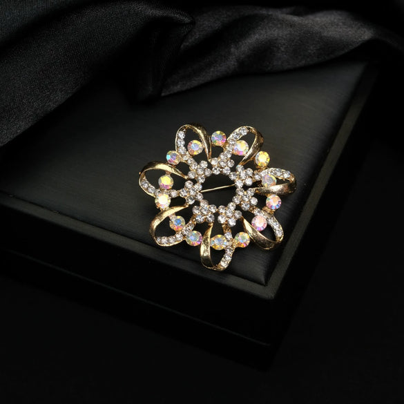 Wholesale Alloy Diamondencrusted Vintage Bow Brooch With Electroplating For Women's Clothing Accessories