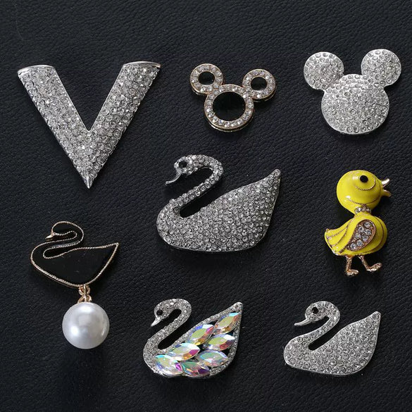 Wholesale Alloy Electroplated Creative Metal Accessories With Mickey Head And Duck Shapes For Jewelry And Mobile Phone Shells