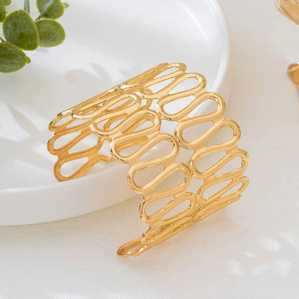 Wholesale Alloy Electroplated Geometric Exaggerated Hollowout Metal Bracelets Accessories