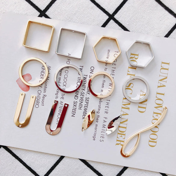 Wholesale Alloy Electroplated Jewelry Accessories Round Square U Shaped Earrings Pendant Bracelet