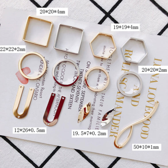 Wholesale Alloy Electroplated Jewelry Accessories Round Square U Shaped Earrings Pendant Bracelet