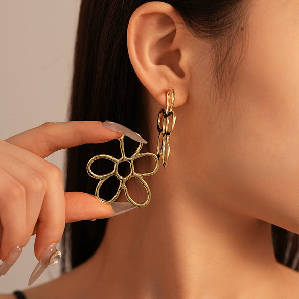 Wholesale Alloy Electroplated Simple Plant Flower And Leaf Pattern Pin Earrings For Women