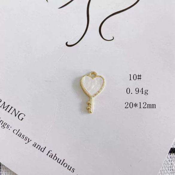 Wholesale Alloy Electroplating Jewelry Accessories Star Love Lock Hollow Inlay Small Pendant