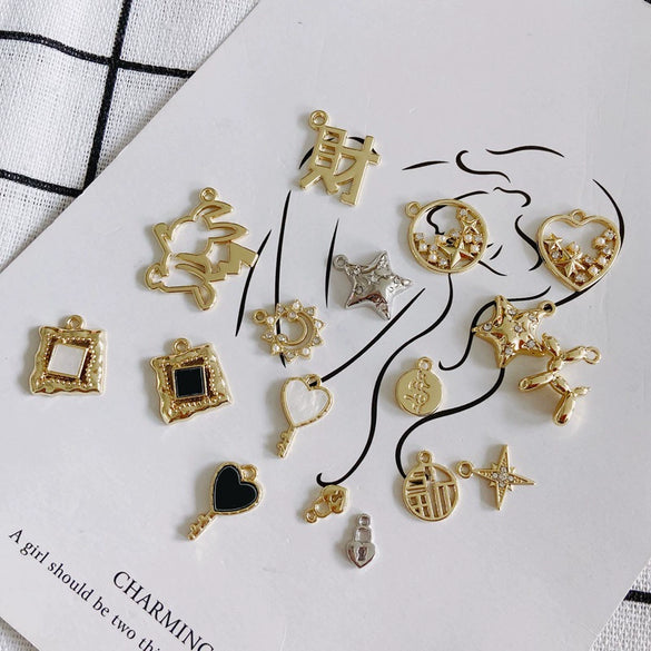 Wholesale Alloy Electroplating Jewelry Accessories Star Love Lock Hollow Inlay Small Pendant