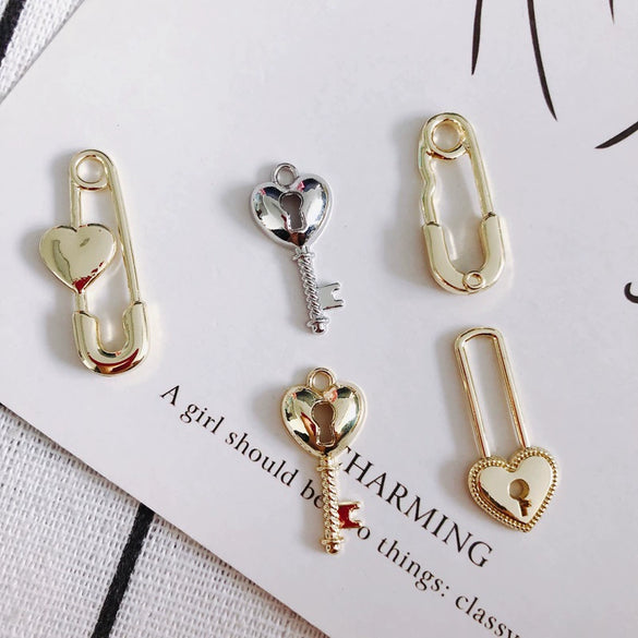 Wholesale Alloy Electroplating Key Love Lock Inlaid Pearl Hollow Small Pendant Accessories