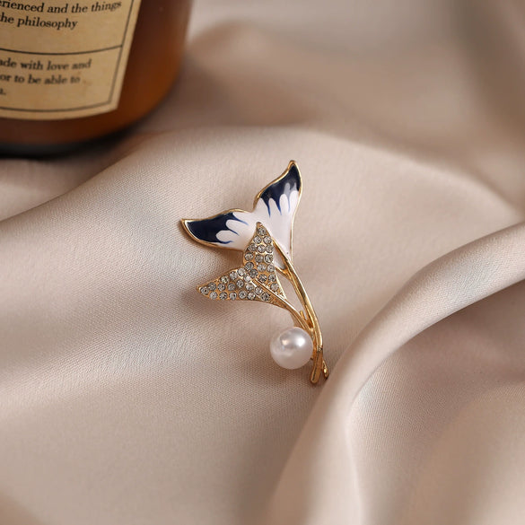 Wholesale Alloy Fishtail Brooch Electroplated For Women Light Luxury Minimalist Style