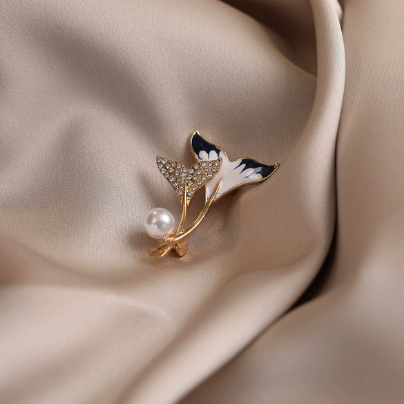 Wholesale Alloy Fishtail Brooch Electroplated For Women Light Luxury Minimalist Style