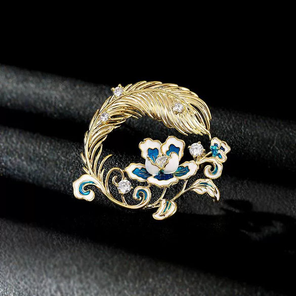 Wholesale Alloy Flower Brooch For Women With Electroplating Treatment