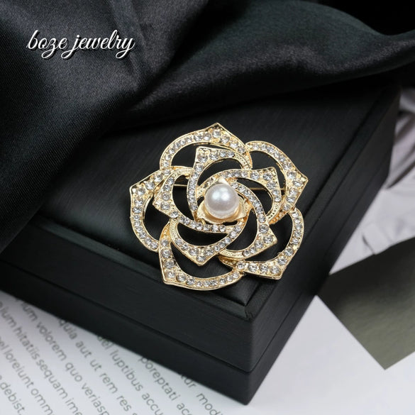 Wholesale Alloy Flower Brooch With Electroplating Silk Towel Buckle Pearl Rhinestone Decoration