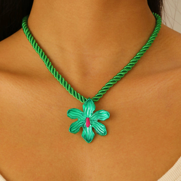 Wholesale Alloy Flower Pendant Necklace With Colorful Cotton Rope And Electroplating For Women