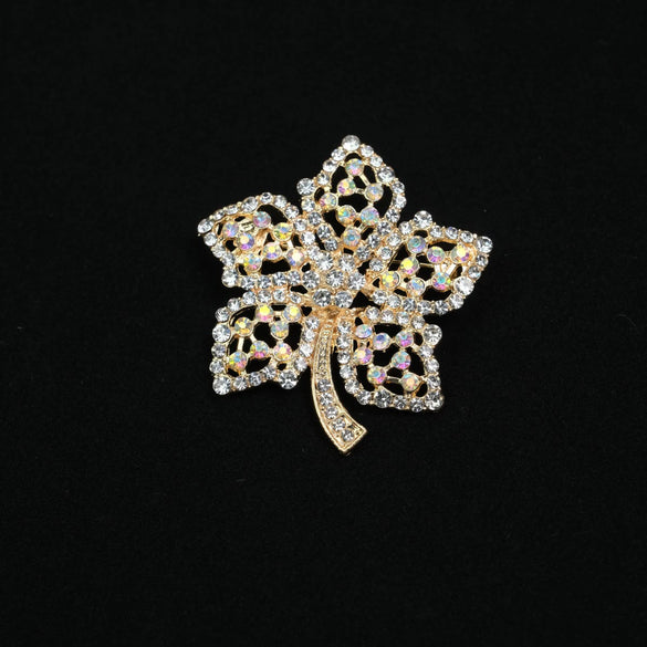 Wholesale Alloy Flower Retro Elegant Electroplating Brooch For Unisex