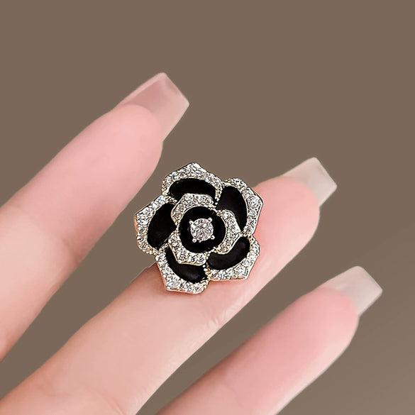 Wholesale Alloy Flower Shape Electroplating Women's Brooch For Clothes Decoration