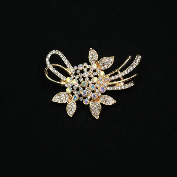 Wholesale Alloy Flower Shaped Women's Brooch With Electroplating For Fashion Accessories