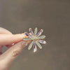 Wholesale Alloy Flower Style Electroplated Women's Brooch Accessories