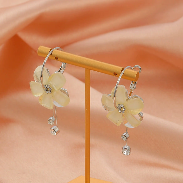 Wholesale Alloy Flower Tassel And Long Ring Earrings With Embedded Diamonds For Girls Sweet And Elegant