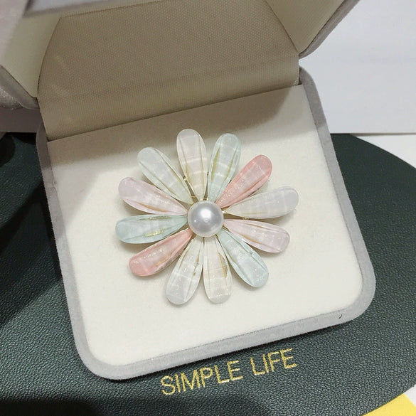 Wholesale Alloy Freshwater Pearl Flower Plaid Brooch Women's Clothing Accessory Set With Pearls