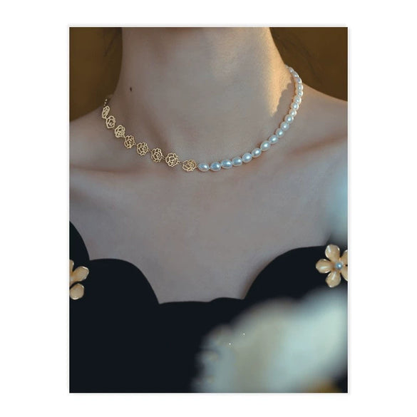 Wholesale Alloy Freshwater Pearl Handmade Flowershaped Necklace For Women Retro Fashion And Elegant Accessories