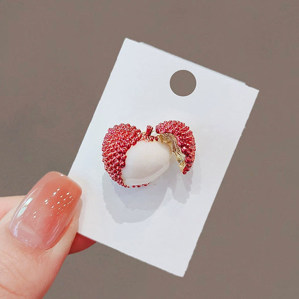 Wholesale Alloy Fruit Lychee Brooch For Women With Electroplating Design
