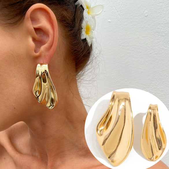 Wholesale Alloy Geometric And Flower Pattern Exaggerated Electroplated Women's Earrings