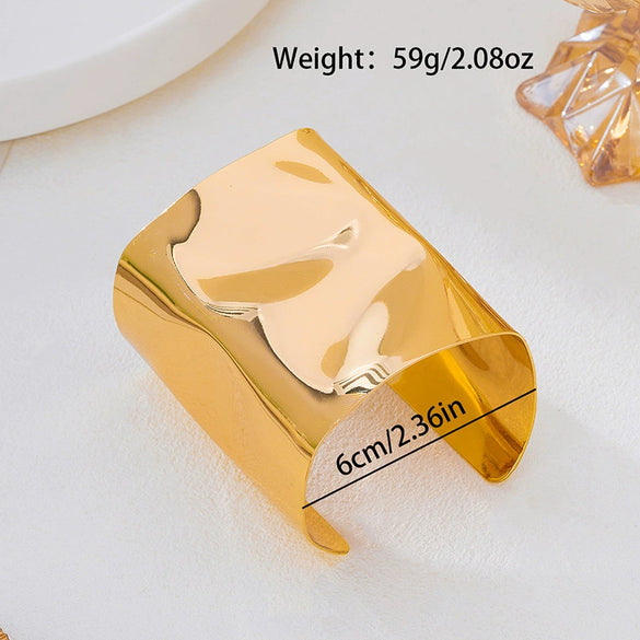 Wholesale Alloy Geometric Brushed Electroplated Exaggerated Design Bracelet Jewelry Accessories