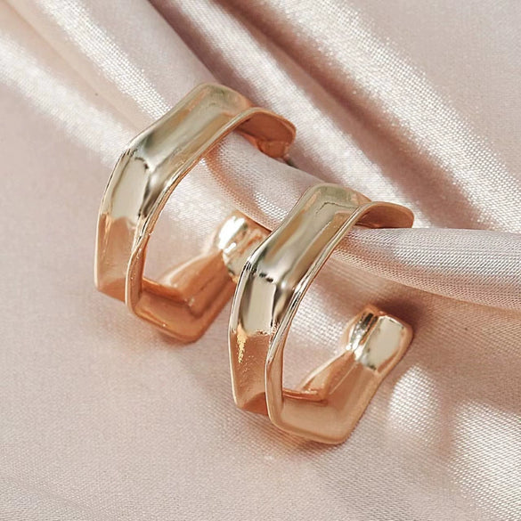 Wholesale Alloy Geometric Circle Cshaped Electroplated Women's Earrings