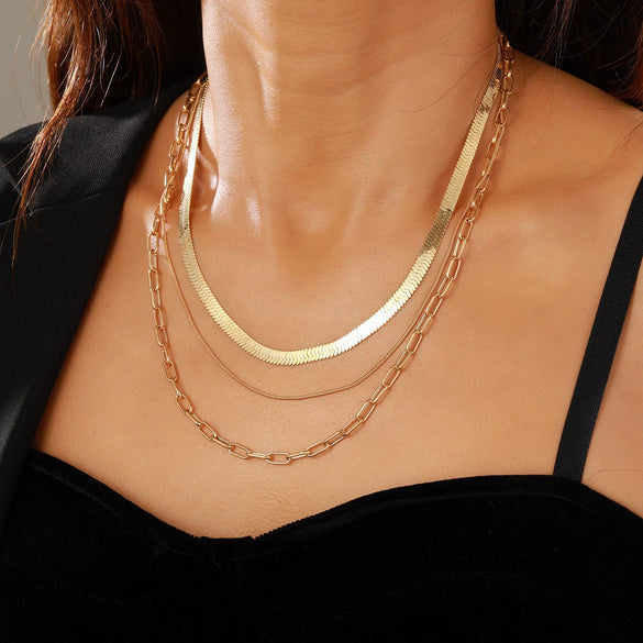 Wholesale Alloy Geometric Coin Round Pendant Snake Bone Chain Three Layer Women's Necklace Set With Electroplating