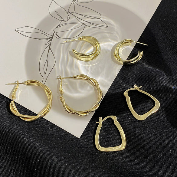 Wholesale Alloy Geometric Cshaped Electroplated Earrings For Women Retro Style