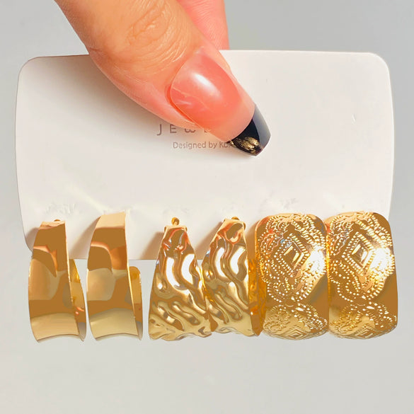 Wholesale Alloy Geometric Cshaped Electroplated Women's Earrings 3Piece Set