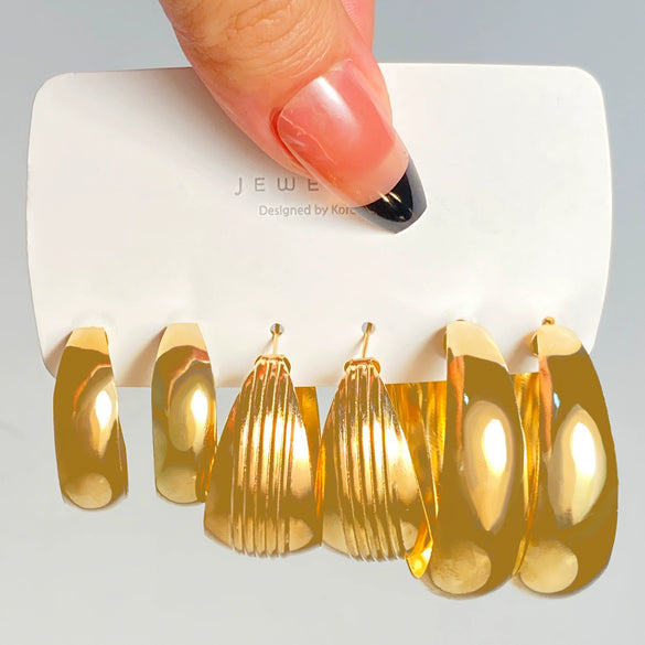 Wholesale Alloy Geometric Cshaped Electroplated Women's Earrings 3Piece Set