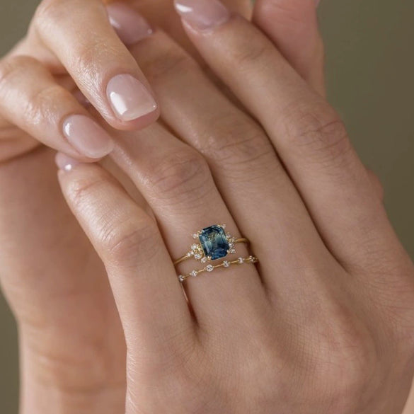 Wholesale Alloy Geometric Design Electroplated Fashion Ring For Women And Couples With Dark Blue Zircon