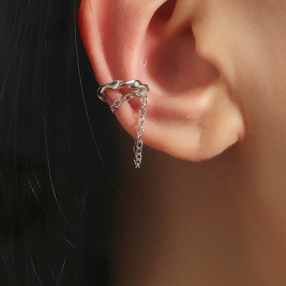 Wholesale Alloy Geometric Ear Bone Clips For Women Electroplated Retro Chain Tassel Design