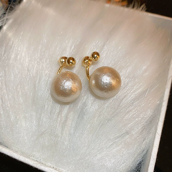 Wholesale Alloy Geometric Earrings With Diamond And Pearl Retro Light Luxury Electroplated For Women