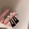 Wholesale Alloy Geometric Electroplating Women's Light Luxury Exaggerated Earrings