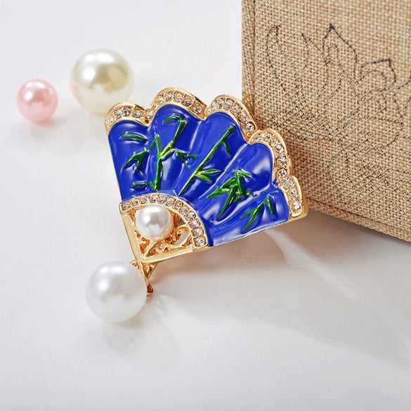 Wholesale Alloy Geometric Fanshaped Electroplated Brooch For Women
