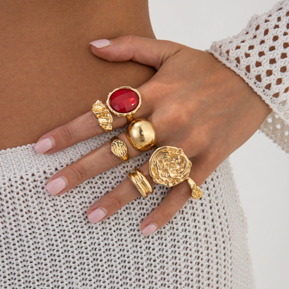 Wholesale Alloy Geometric Pleated Imitation Gemstone Rhinestone Ring Set For Women With Electroplating Design