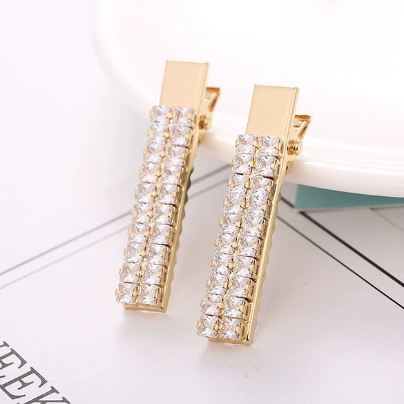 Wholesale Alloy Geometric Shining Duck Bill Hairpin For Women With Electroplating