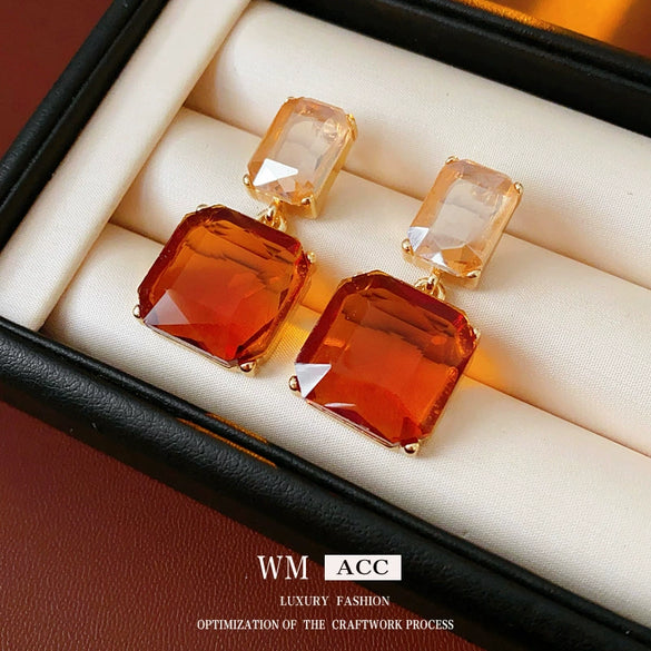 Wholesale Alloy Geometric Square Diamondencrusted Earrings Sophisticated Style