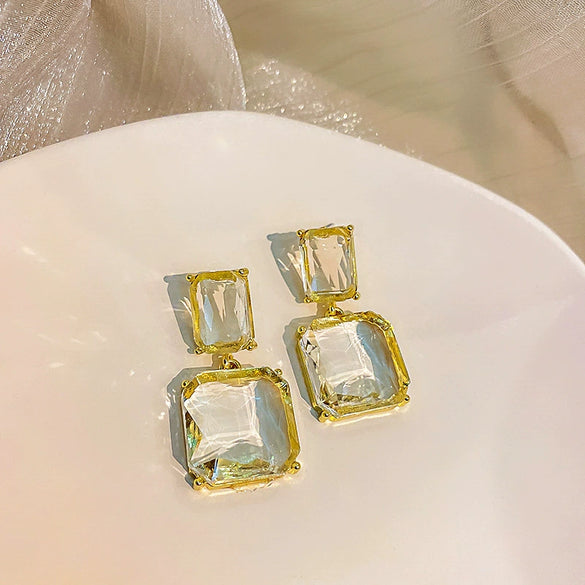 Wholesale Alloy Geometric Square Diamondencrusted Earrings Sophisticated Style