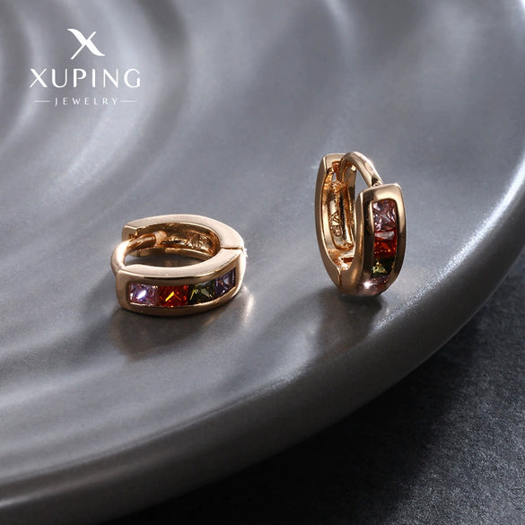 Wholesale Alloy Geometric Style Electroplated 18K Gold Light Luxury Earrings For Women