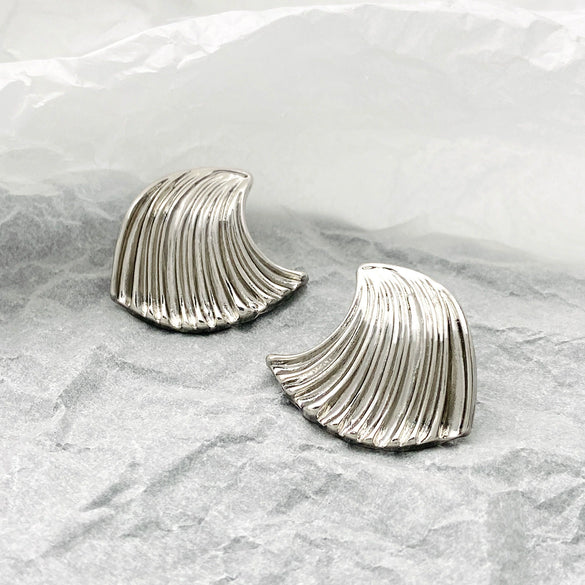 Wholesale Alloy Geometric Wave Electroplated Women's Earrings