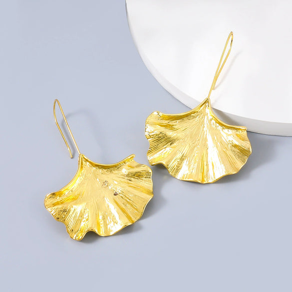 Wholesale Alloy Ginkgo Leaf Fashion Exaggerated Vintage Electroplated Women's Earrings