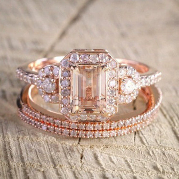 Wholesale Alloy Goldplated Geometric Engagement Ring For Women