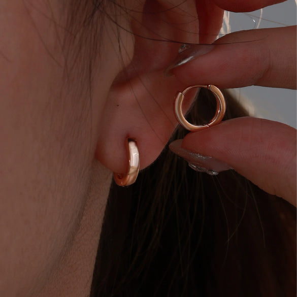 Wholesale Alloy Goldplated Geometric Hoop Earrings For Women Simple Design