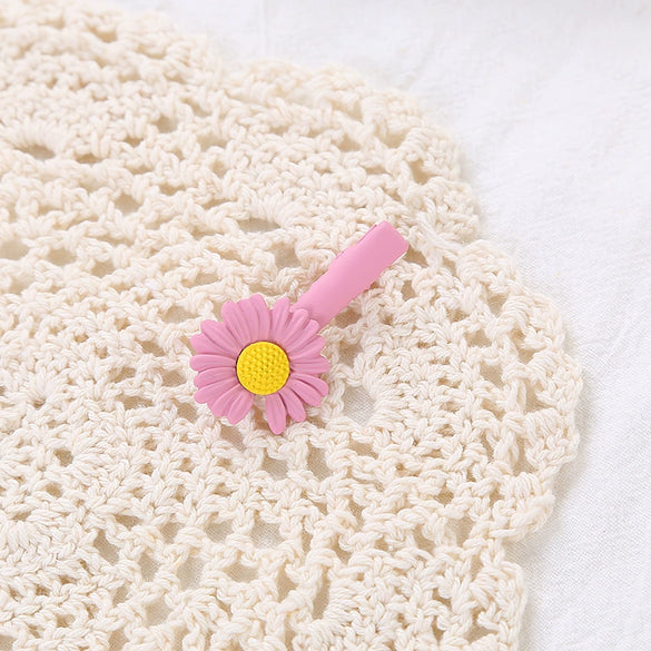 Wholesale Alloy Hair Clips With Plants And Flowers Style And Baking Varnish Treatment