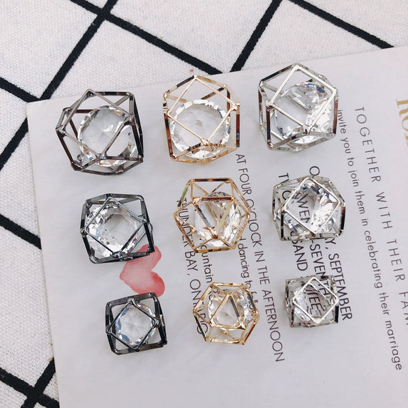Wholesale Alloy Handmade Hollow Three Dimensional Shaped Zircon Rhinestone Hair Accessories Electroplated