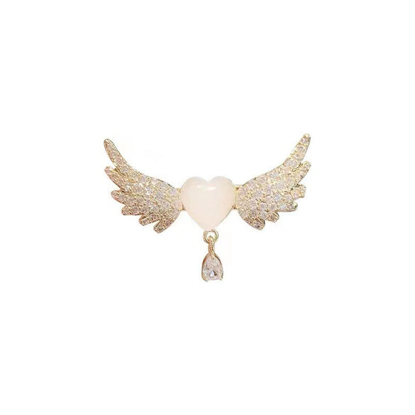 Wholesale Alloy Heart Shape Electroplated Women's Angel Wings Love Brooch Clothes Accessories