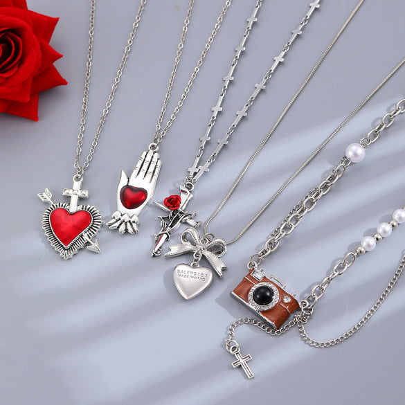 Wholesale Alloy Heart Shape Pendant Necklace For Women With Electroplating And Ins Style