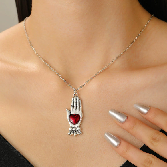Wholesale Alloy Heart Shape Pendant Necklace For Women With Electroplating And Ins Style